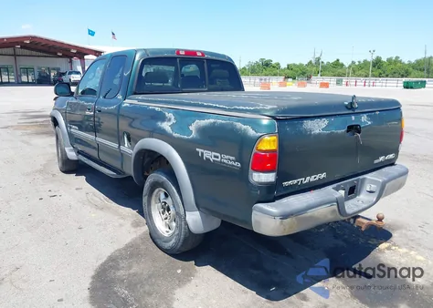 2001 Toyota Tundra Sr5 V8 z USA, uszkodzony, nr VIN 5TBBT44161S146937